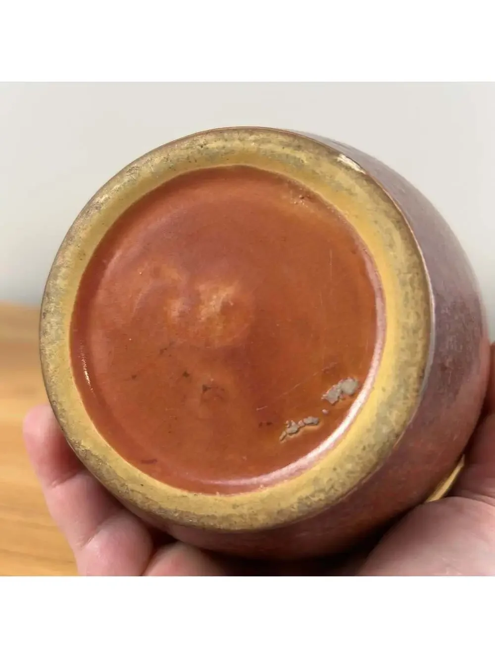 ROSEVILLE POTTERY 10 1/2
